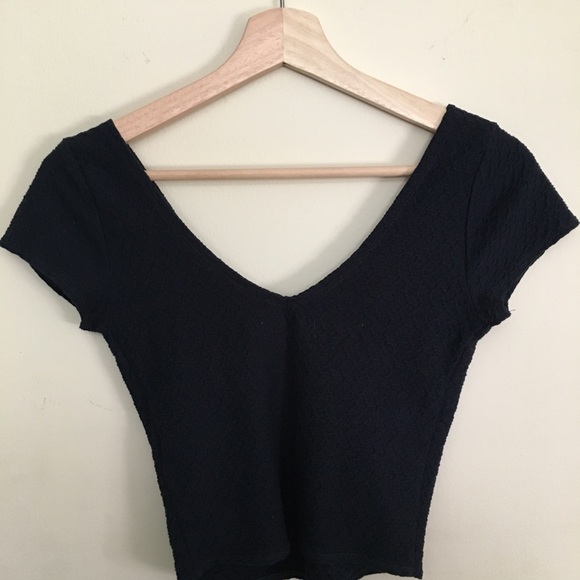Navy blue hollister cropped top - Picture 4 of 4